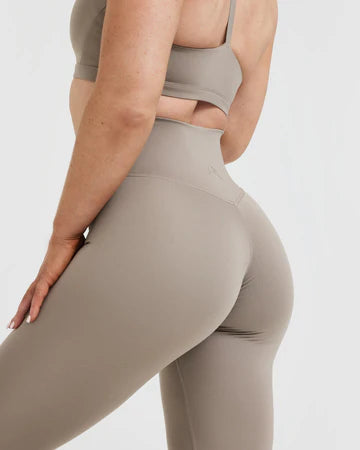 Timeless High Waisted Leggings - Minky