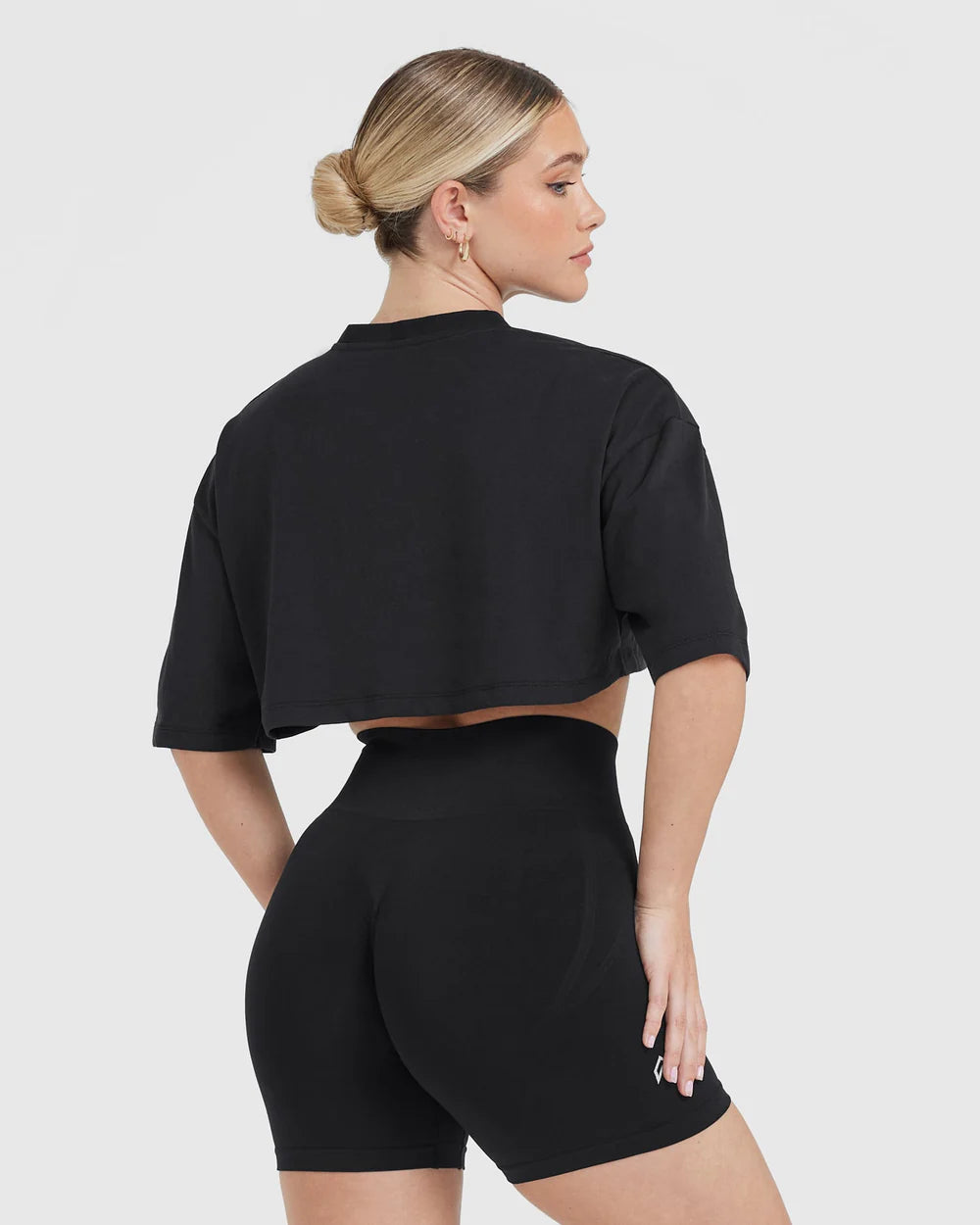 Classic Relaxed Crop Lightweight T-Shirt - Black
